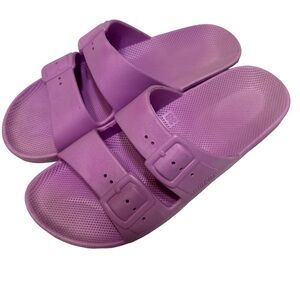 Purple slides size 8